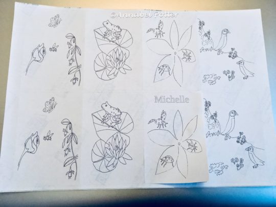 Sticker with animals and flower drawings to colour