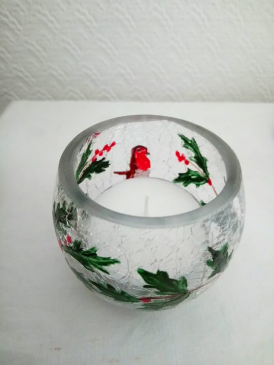 Christmas large tealight holder with a robin and holly